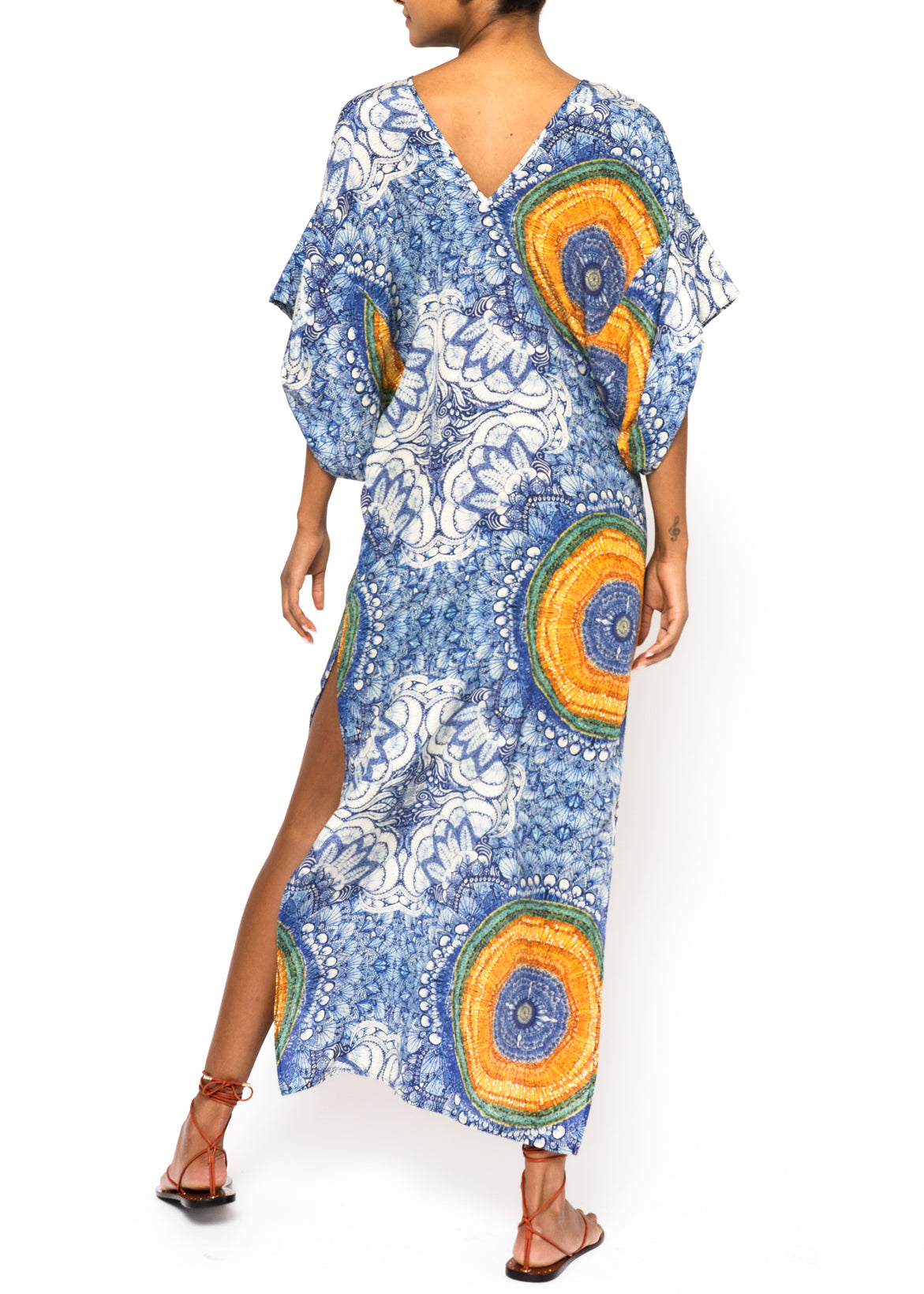 Beatriz Blue Print Silk Kaftan – Jaline Resort